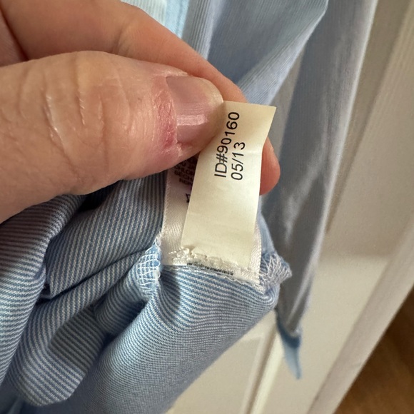 Express The Essential Dress Work Shirt Size Medium - Picture 6 of 6